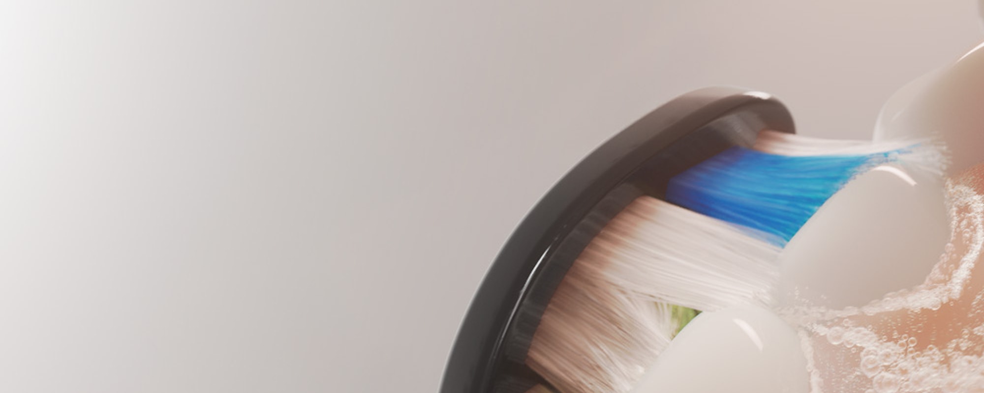 Zbliżenie na szczoteczkę myjącą zęby.