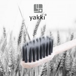 Yakki szczoteczka z miękkim włosiem + etui - antybakteryjna i biodegradowalna